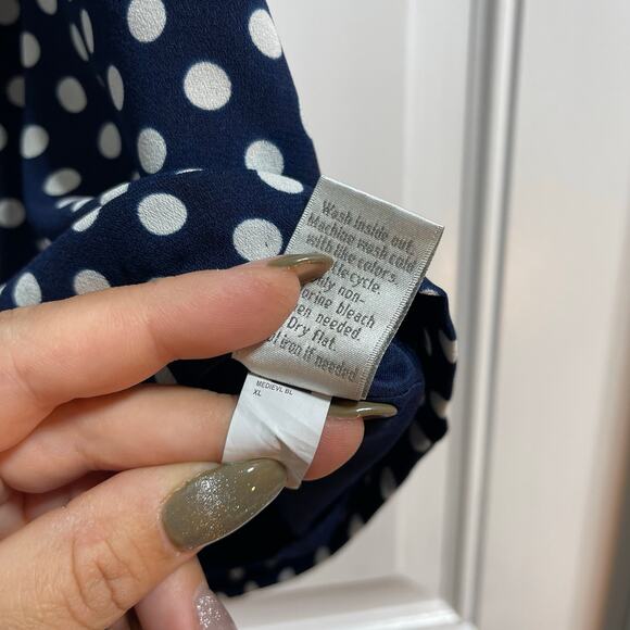 Lauren Conrad Disney Polka Dot Bow Shorts Women's Sz XL - Picture 5 of 9